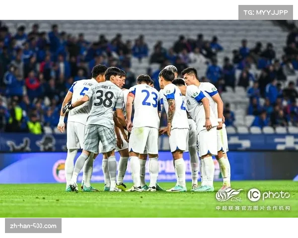 中超赛场：路易斯闪电破门助申花半场领先新鹏城